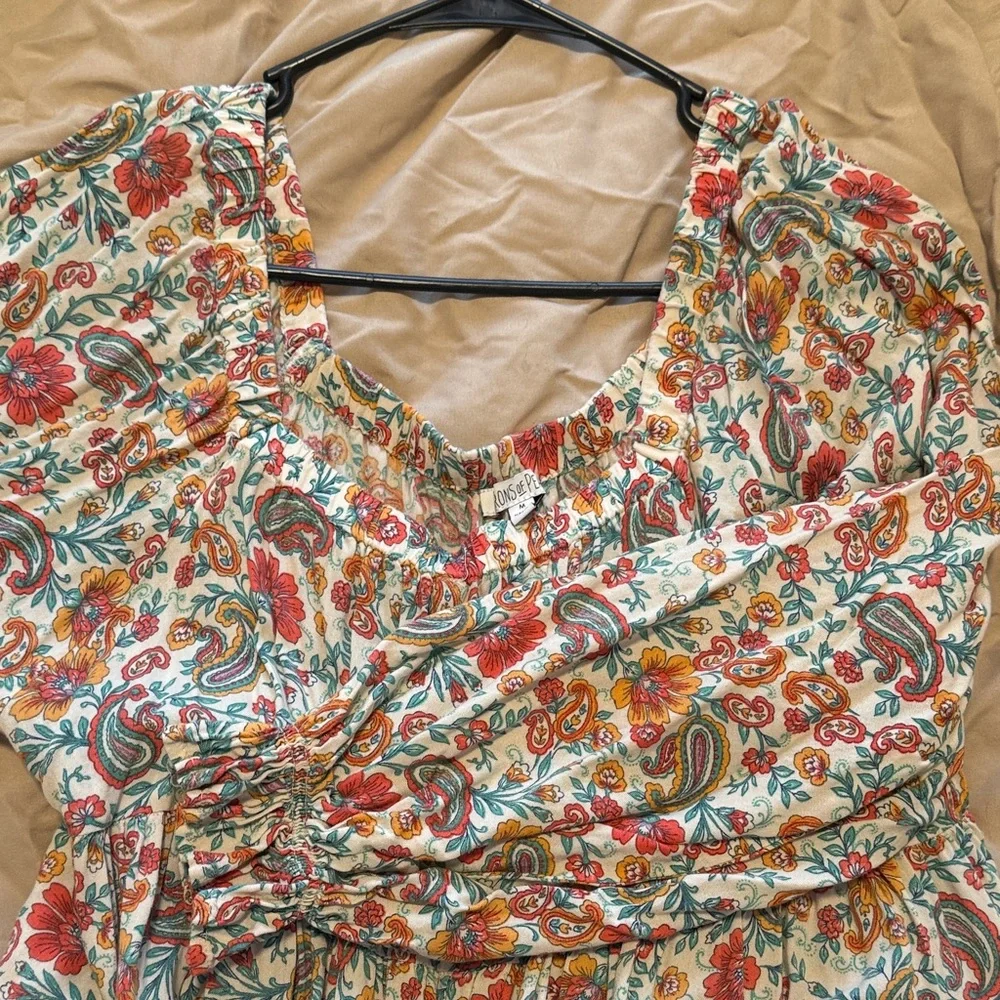 Floral Flowy Print Mini Dress - Picture 2 of 4